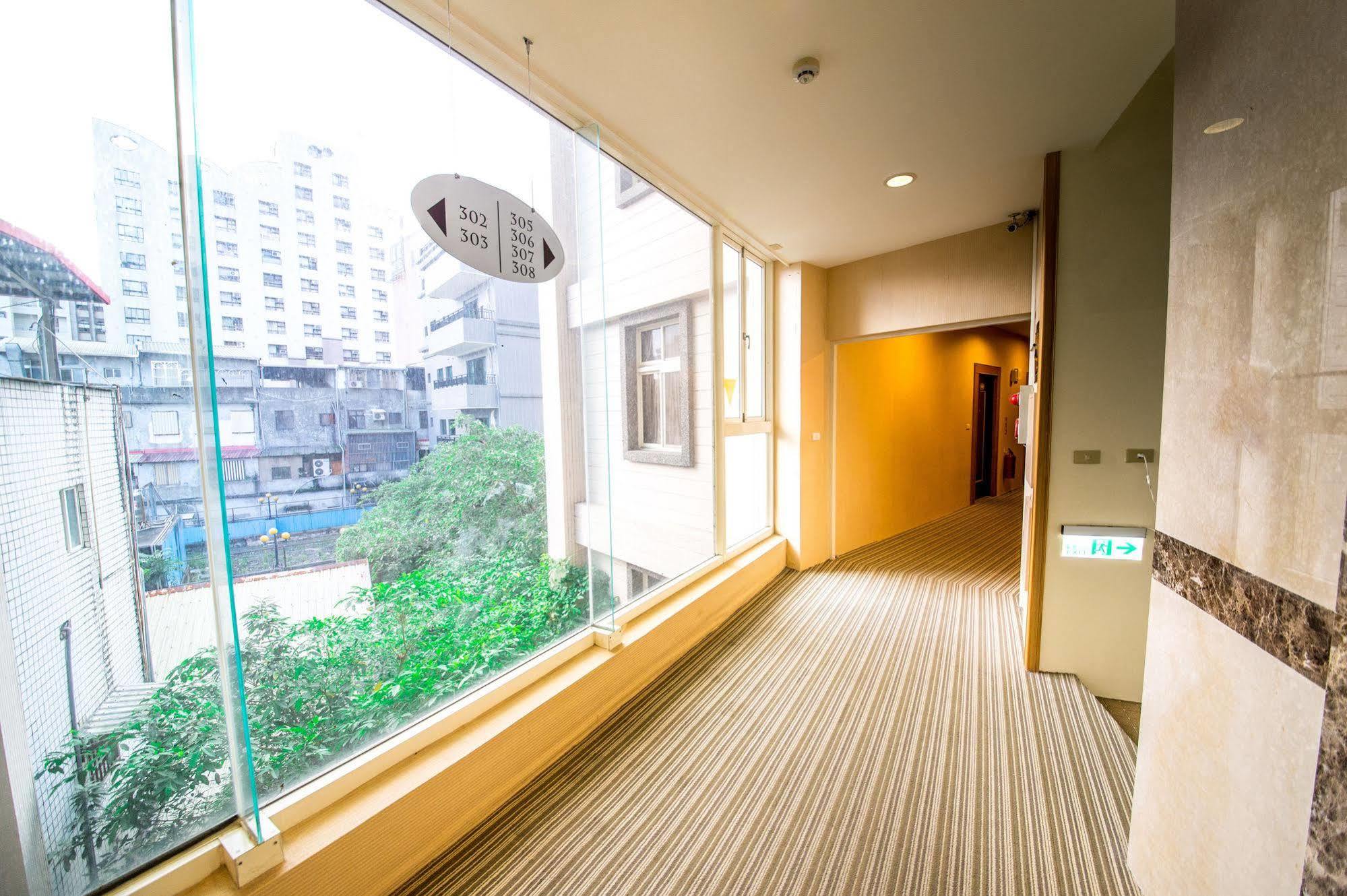 Aoike Hot Spring Hotel Jiaoxi Exterior photo